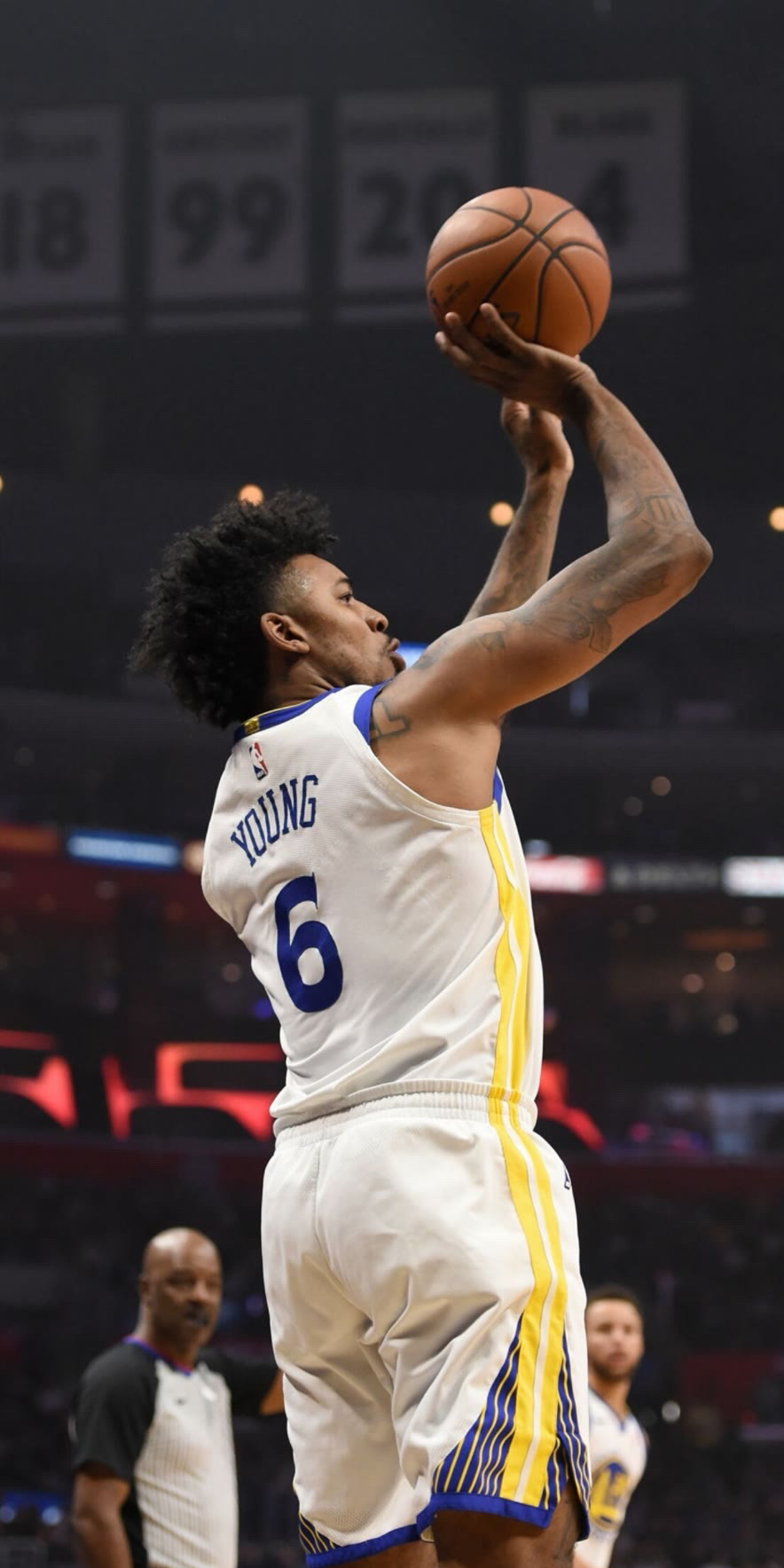 RMC：英超豪门和皇马巴萨都在关注马赛中锋罗比尼奥-瓦斯（RMC：马赛中锋罗比尼奥-瓦斯获英超豪门及皇马、巴萨关注）