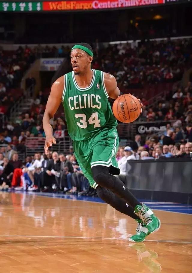 孔帕尼：给迪亚斯放了假和家人聚聚；明天赢球就接近锁定前八（孔帕尼：迪亚斯获准与家人团聚；明日若胜将接近锁定前八）