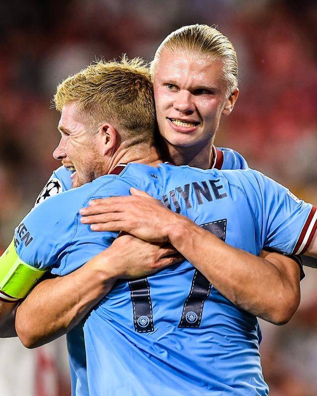 米体：斯帕莱蒂准备重新整合现有球员，由三中卫变阵四后卫（米体：斯帕莱蒂计划整合现有阵容，阵型从三中卫改为四后卫）