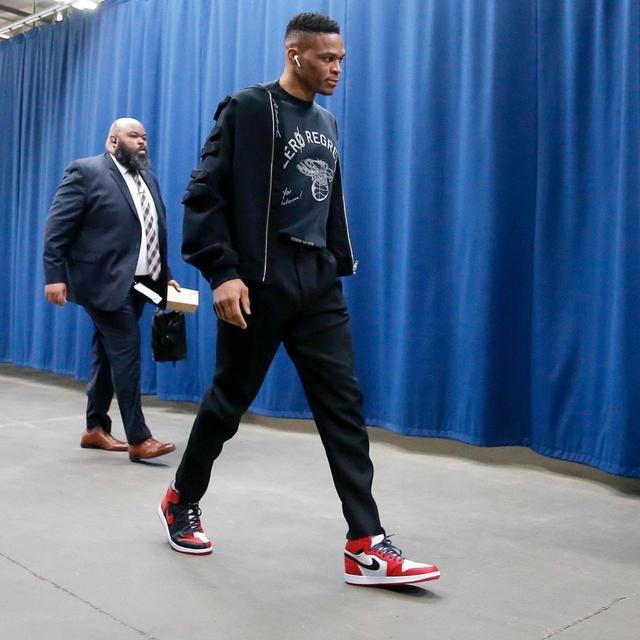 世欧预前瞻：瑞典多人面临停赛风险，斯洛文尼亚军心涣散（世欧预前瞻：瑞典多将存停赛隐忧，斯洛文尼亚军心不稳）