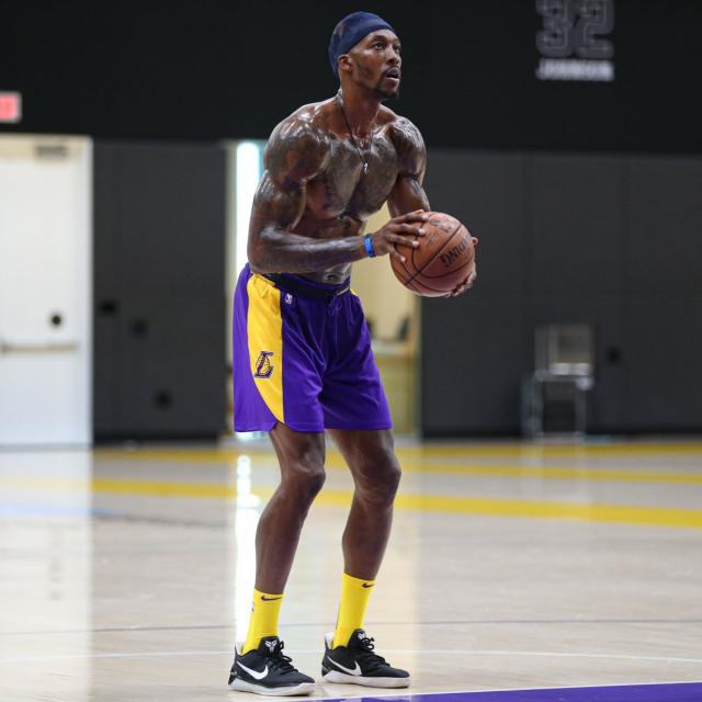 通德拉主场出现葡萄牙杯官方赞助商的竞争对手广告，被罚816欧（因主场出现葡杯官方赞助商竞品广告，通德拉被罚816欧元）