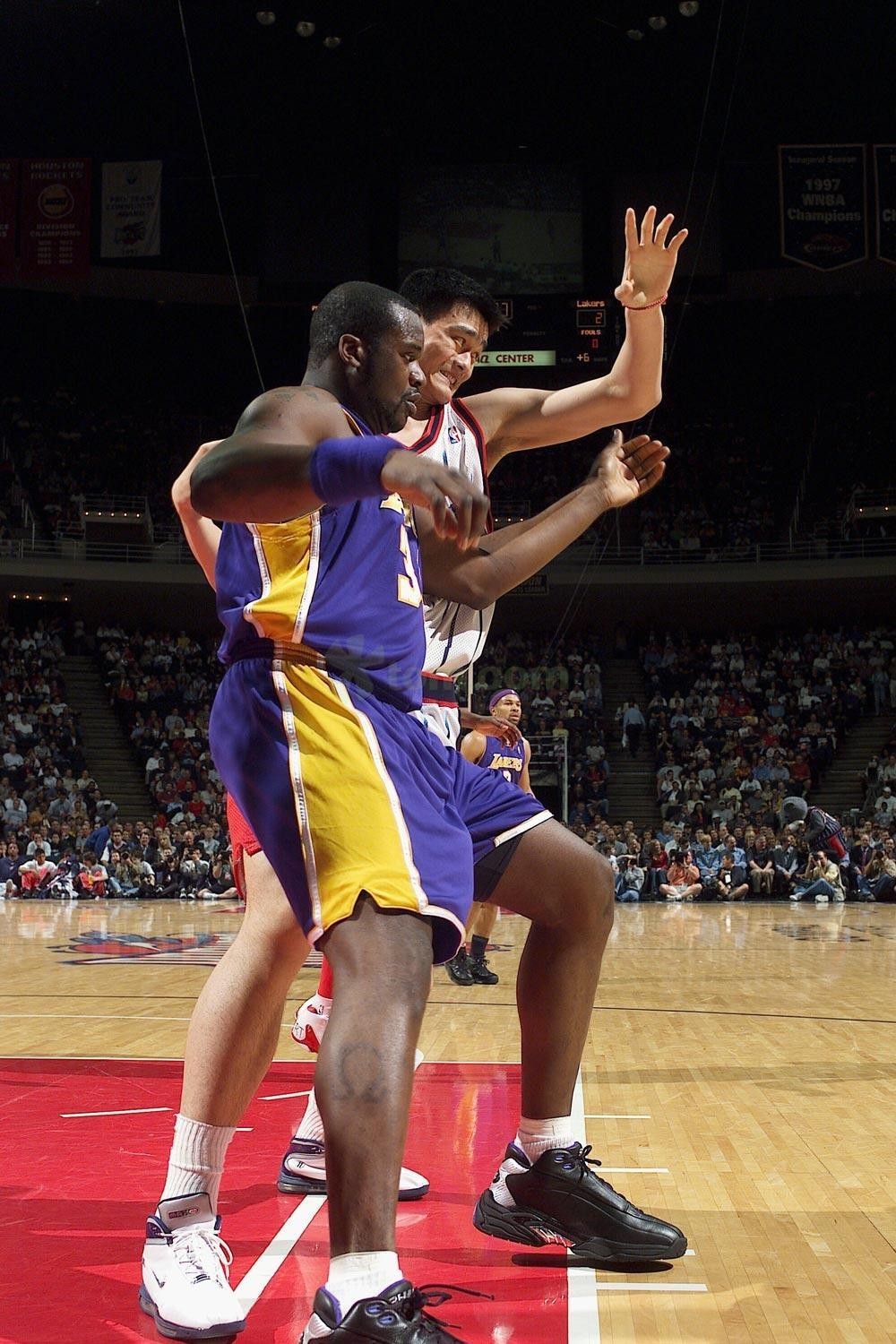 就差点名了！雷迪克赛后点出输球原因：篮板很软，让裁判左右情绪（雷迪克赛后直指失利主因：篮板太软，裁判情绪被左右）