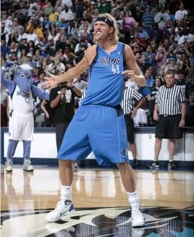 白宫发言人：特朗普将出席在华盛顿举行的世界杯抽签仪式（白宫称特朗普将出席华盛顿举行的世界杯抽签仪式）