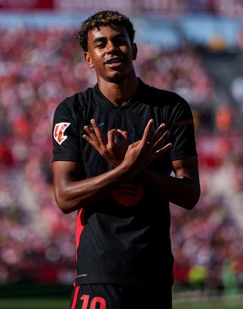 球衣设计背后的故事（球衣设计幕后揭秘）