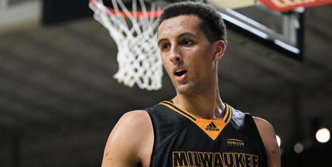 场均20.5分6.6篮板！恩比德因右膝伤势今日缺战尼克斯（恩比德右膝伤势今日缺席尼克斯之战，场均20.5分6.6篮板）