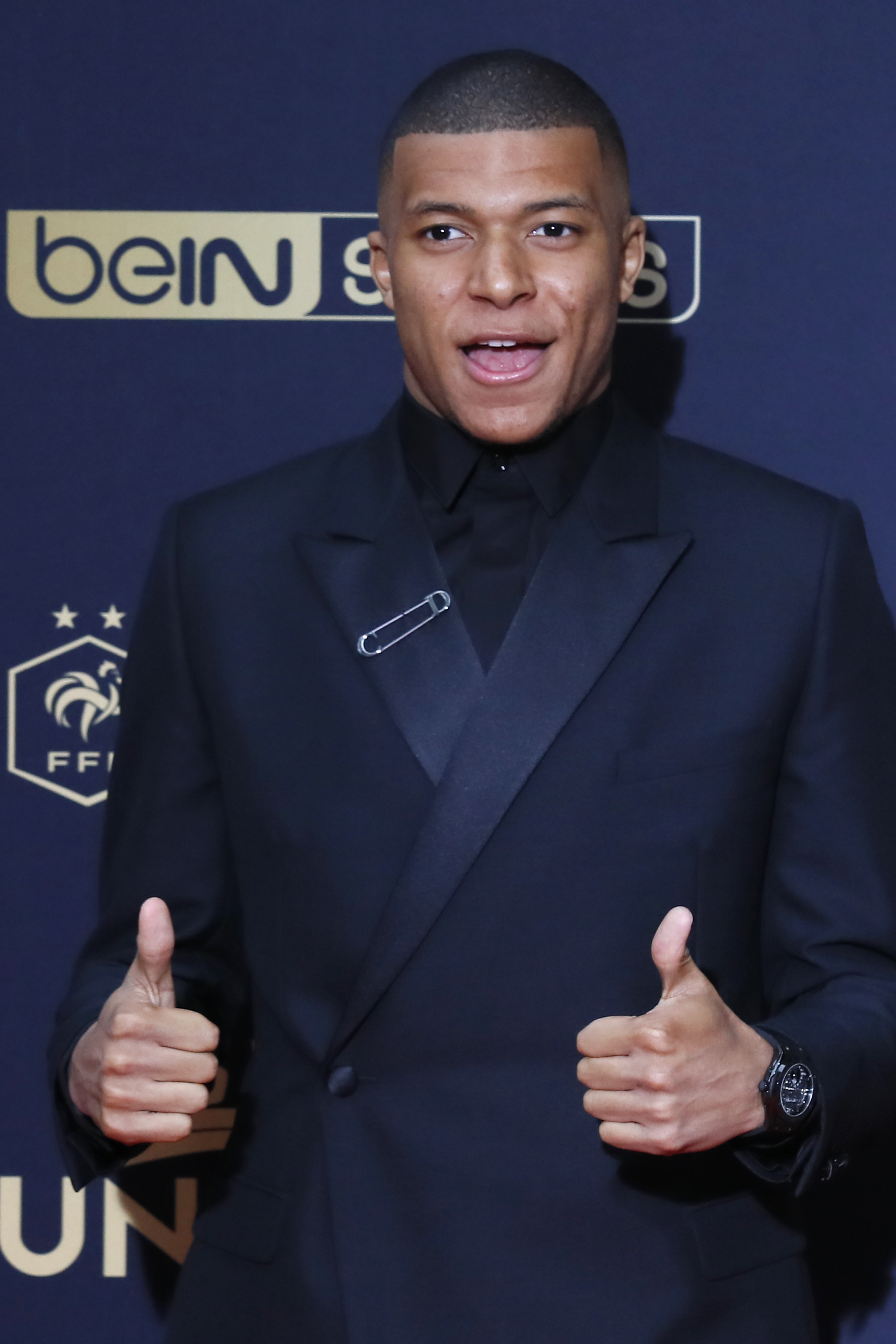 BR评选联盟各队最可能被交易的球员：字母哥、莫兰特等人上榜（BR评出各队最具交易可能的球员：字母哥、莫兰特在列）