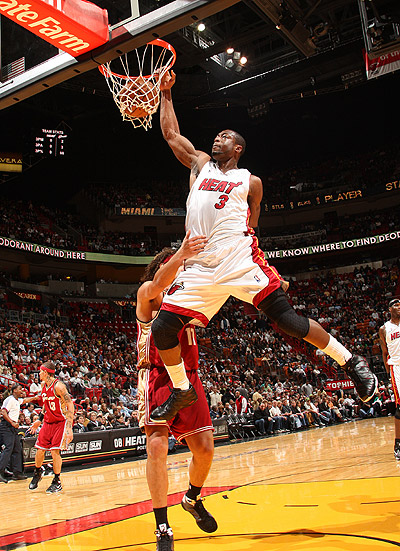 利物浦欧冠客战国米19人名单：萨拉赫无缘 基耶萨因病缺席（欧冠客战国米，利物浦公布19人名单：萨拉赫落选，基耶萨因病缺阵）