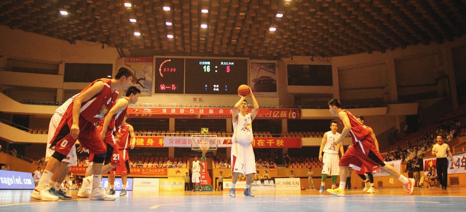 詹姆斯：我们明白健康才是最重要的，希望某个时刻能全员齐整（詹姆斯：健康最关键，盼有朝一日全员到齐）